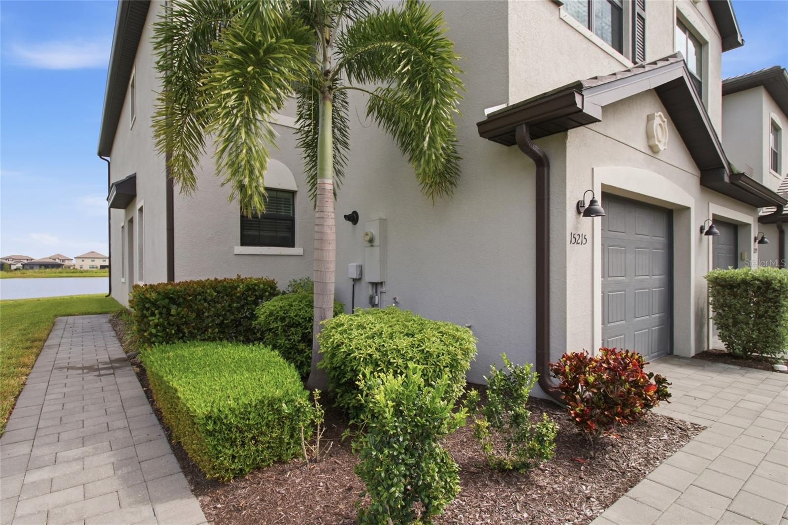 15215 SUNNY DAY DR — photo 23