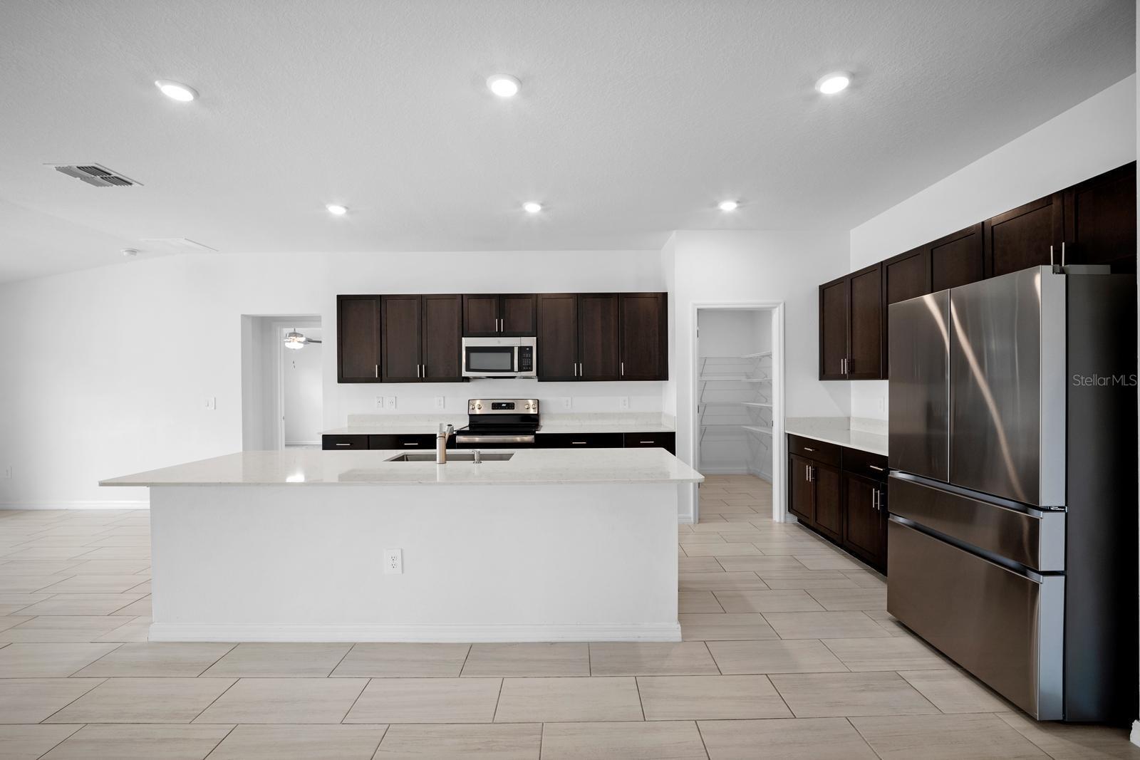 4060 CAPRI COAST DR — photo 8
