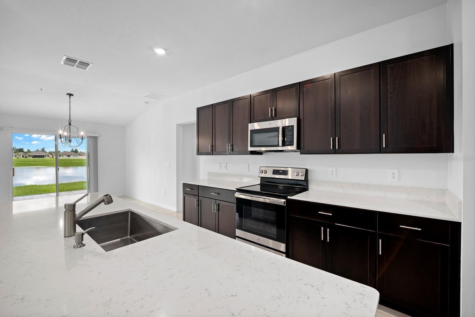 4060 CAPRI COAST DR — photo 7