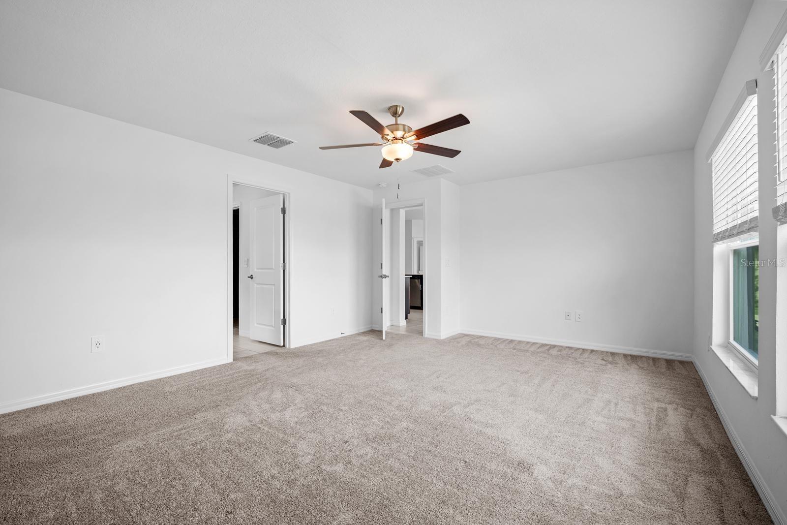 4060 CAPRI COAST DR — photo 15