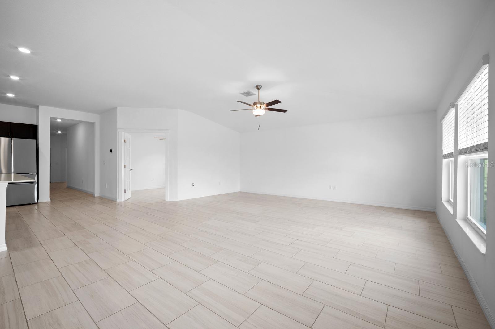 4060 CAPRI COAST DR — photo 12