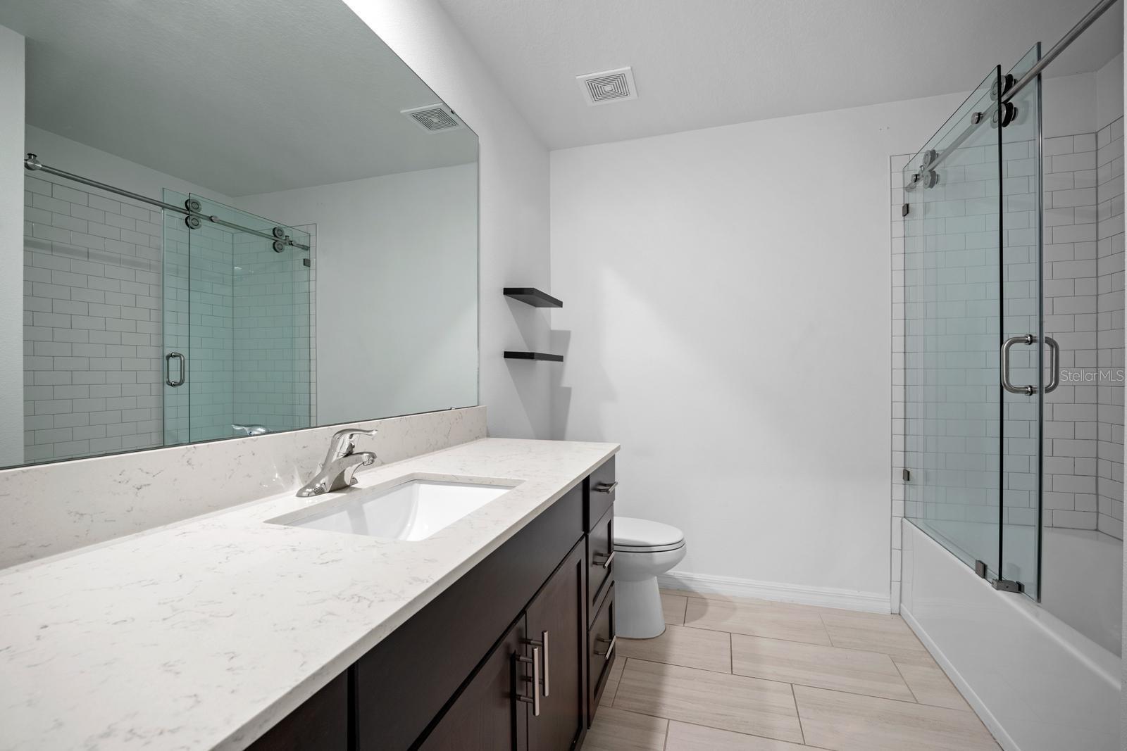 4060 CAPRI COAST DR — photo 20