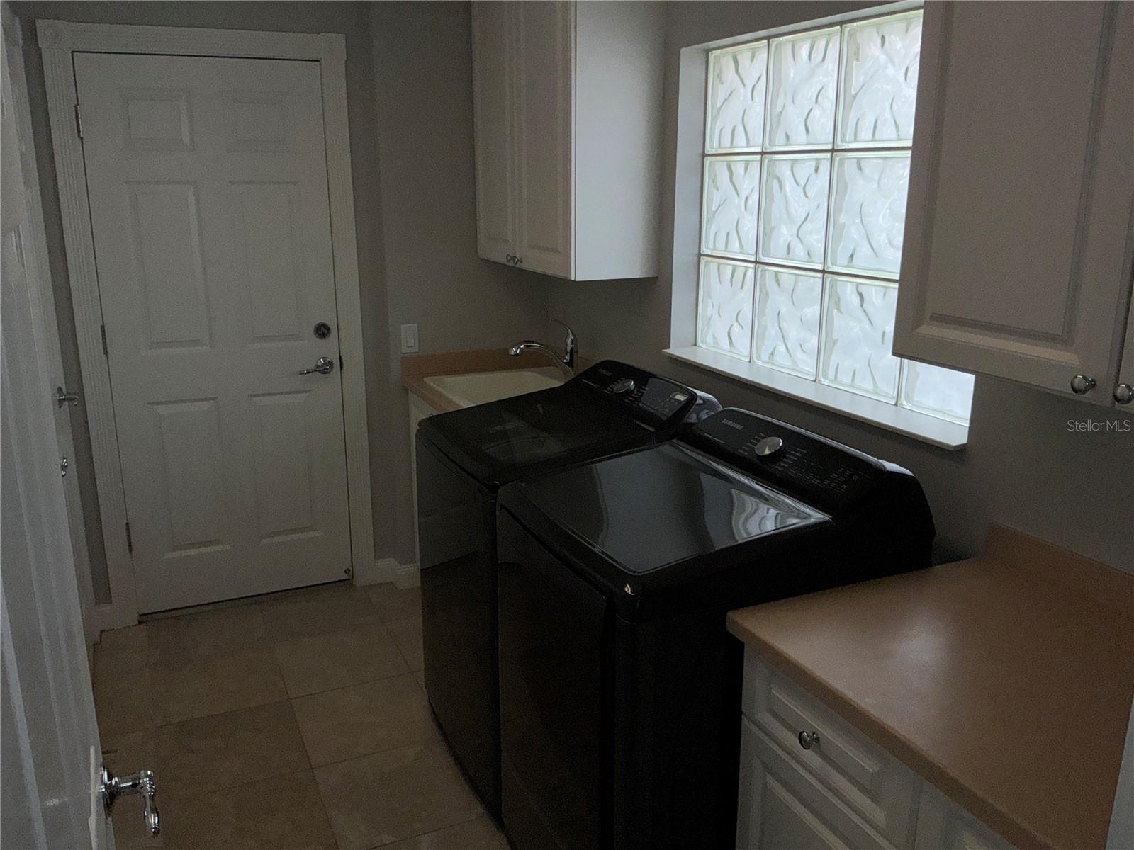 11616 GARESSIO LN — photo 17