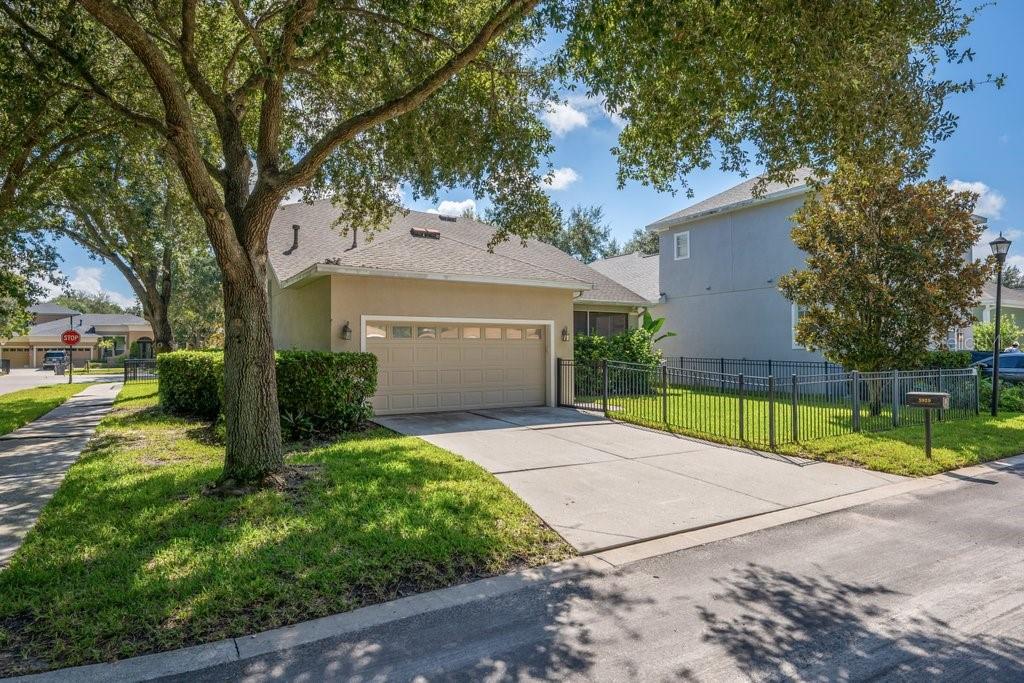 5929 FISHHAWK CROSSING BLVD — photo 33