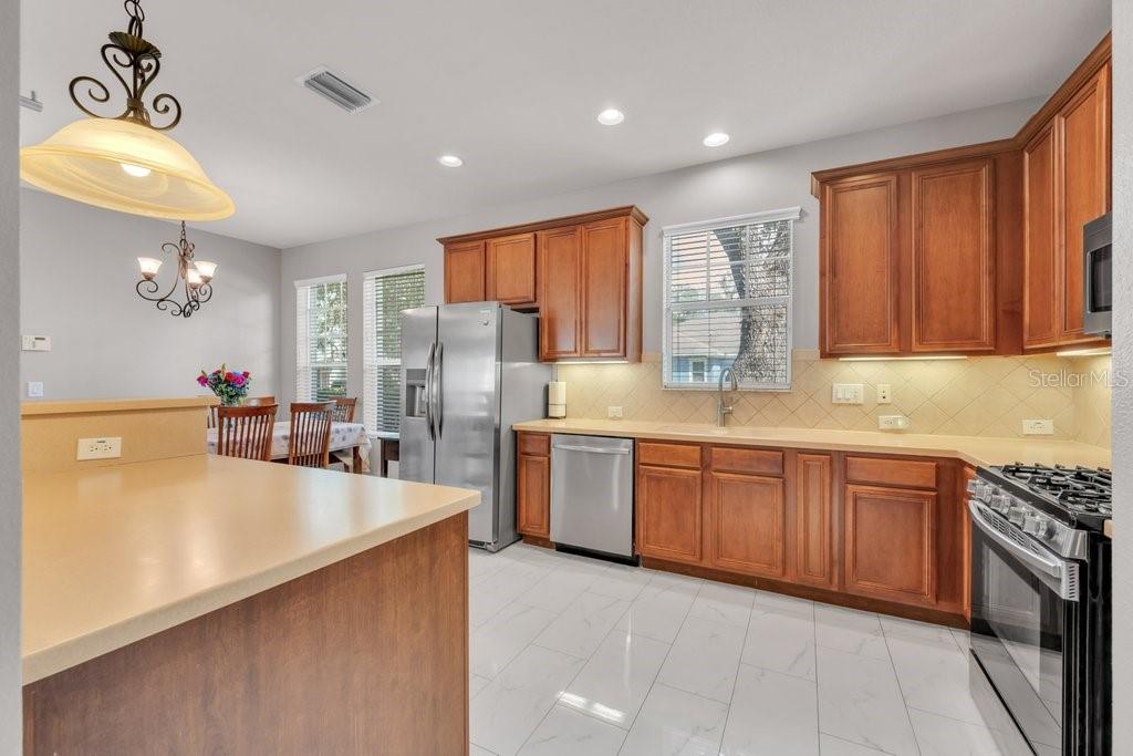 5929 FISHHAWK CROSSING BLVD — photo 7