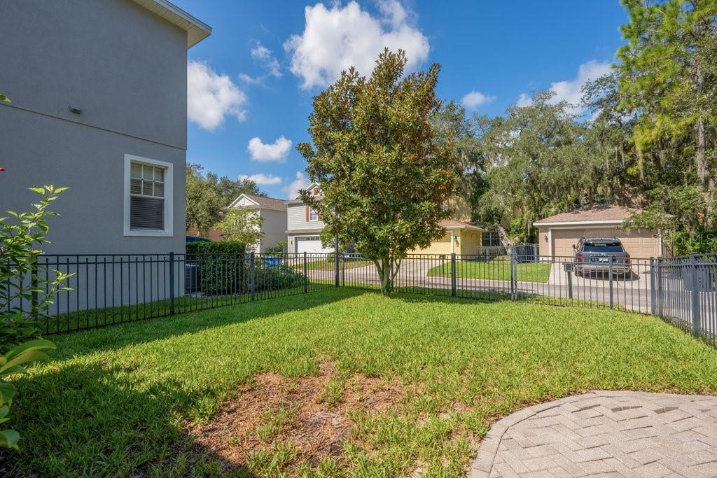 5929 FISHHAWK CROSSING BLVD — photo 31