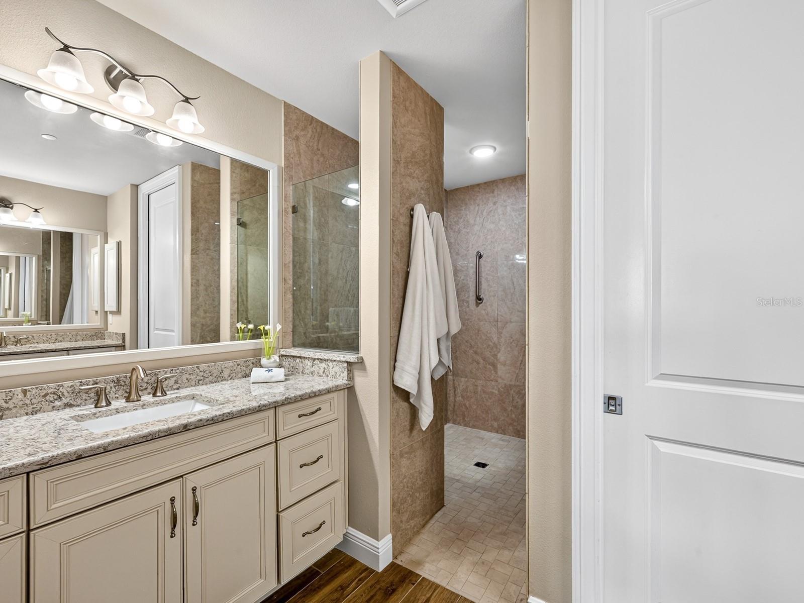 501 TAMIAMI TRL N #201 — photo 26
