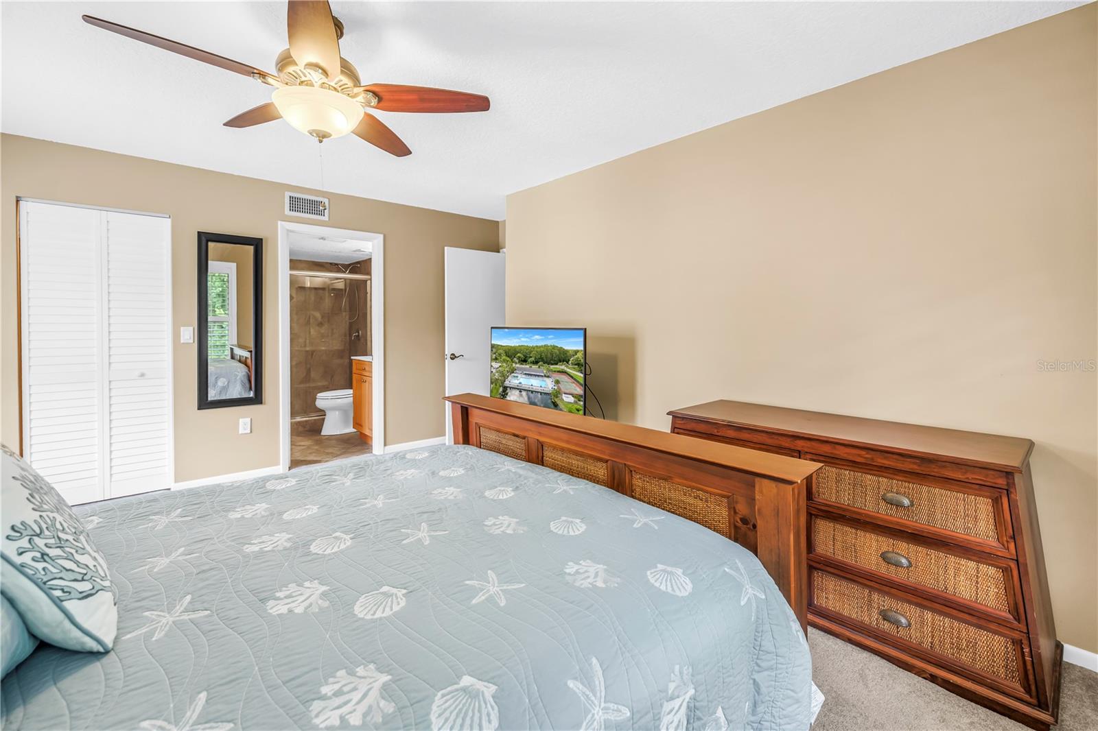 1290 PINE RIDGE CIR E #G2 — photo 40