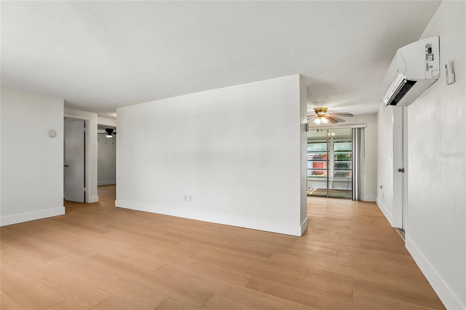1535 SENTINEL ST — photo 6