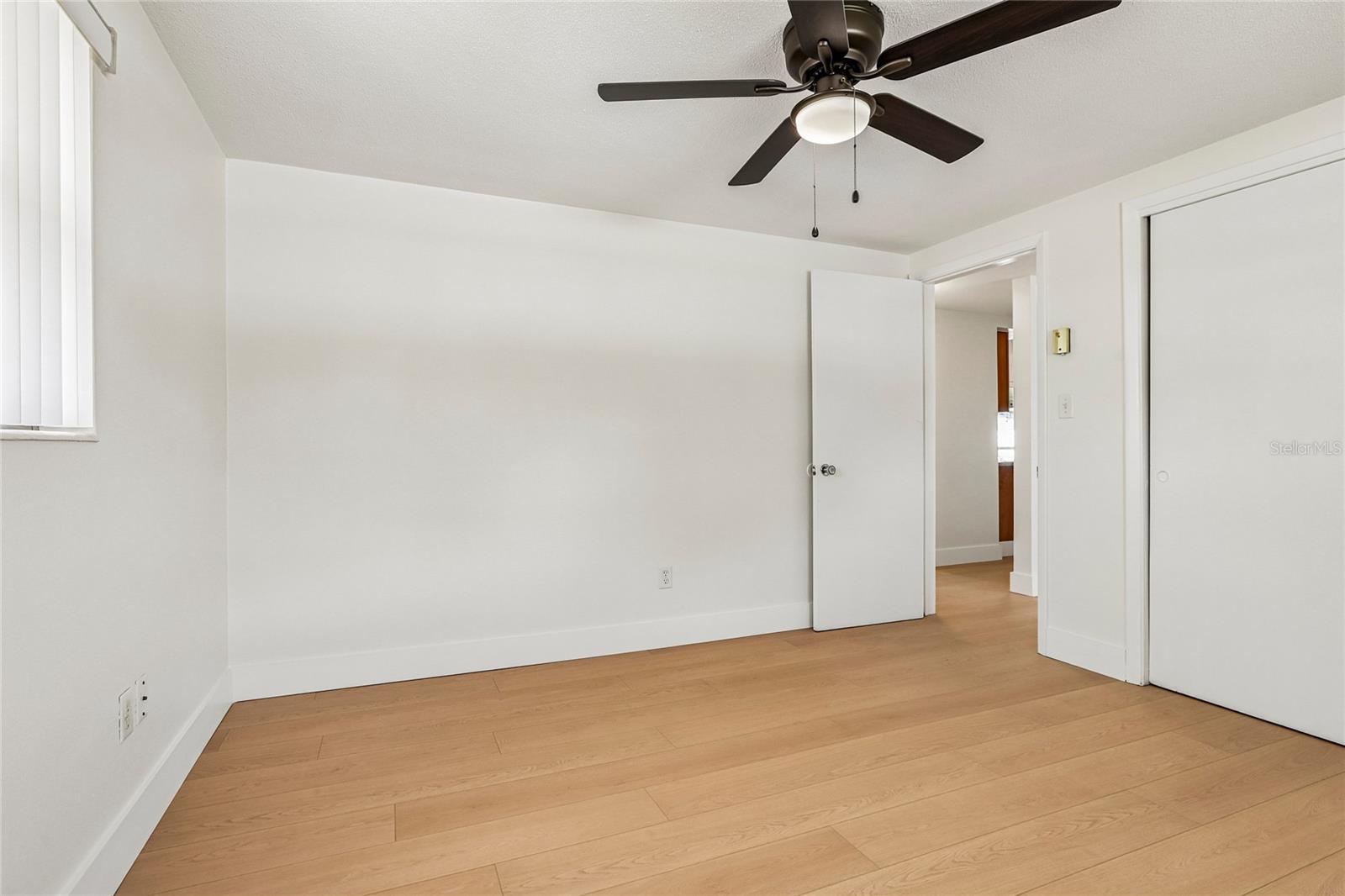 1535 SENTINEL ST — photo 19