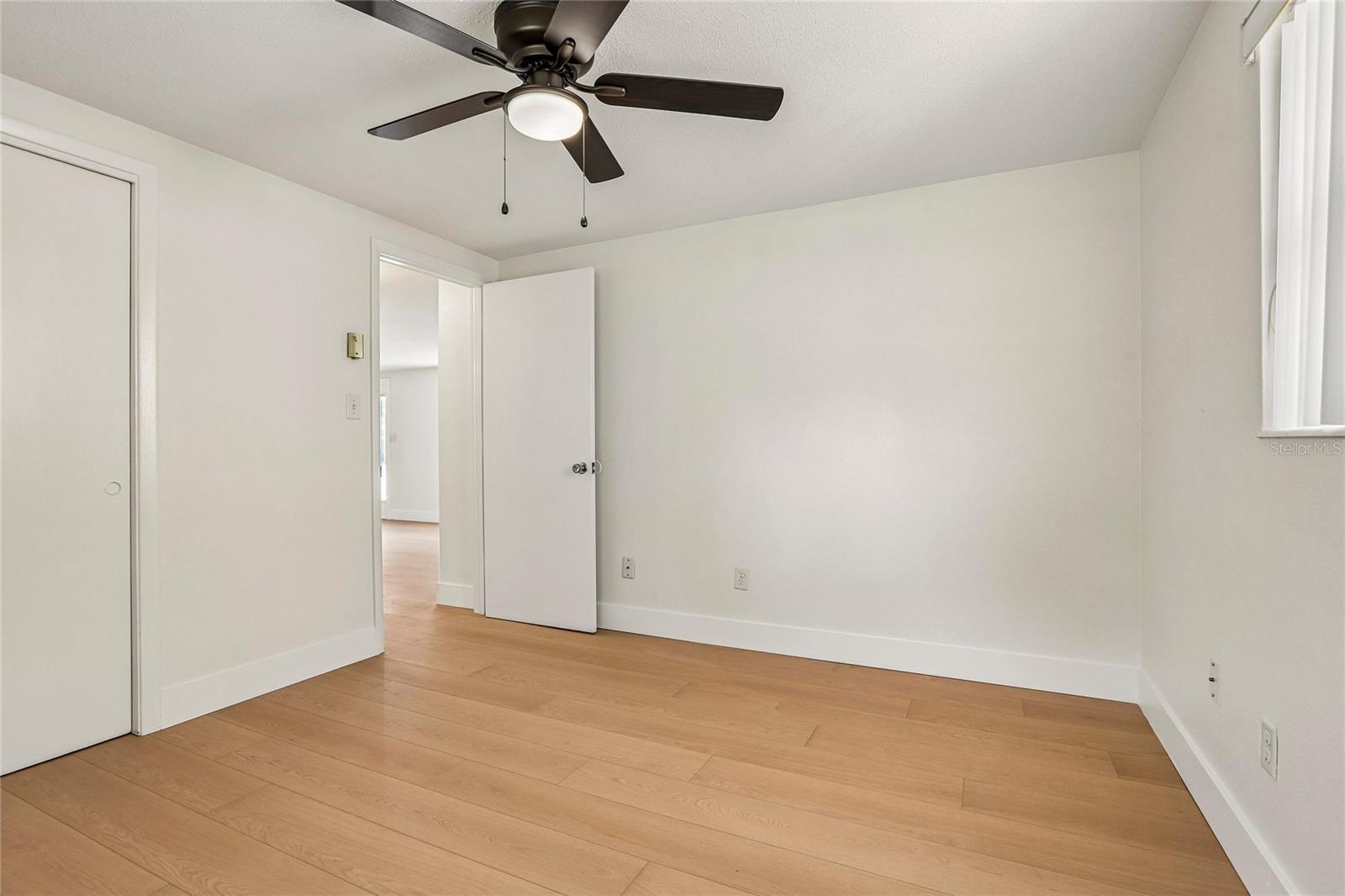 1535 SENTINEL ST — photo 22