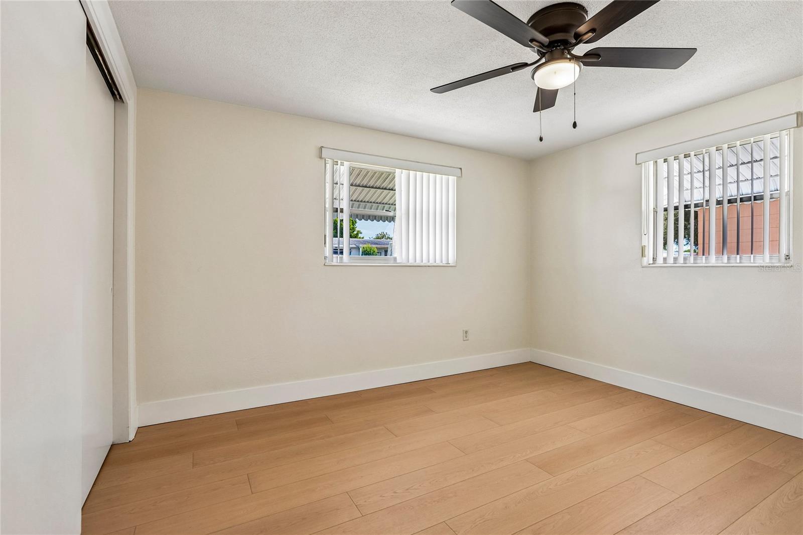 1535 SENTINEL ST — photo 17