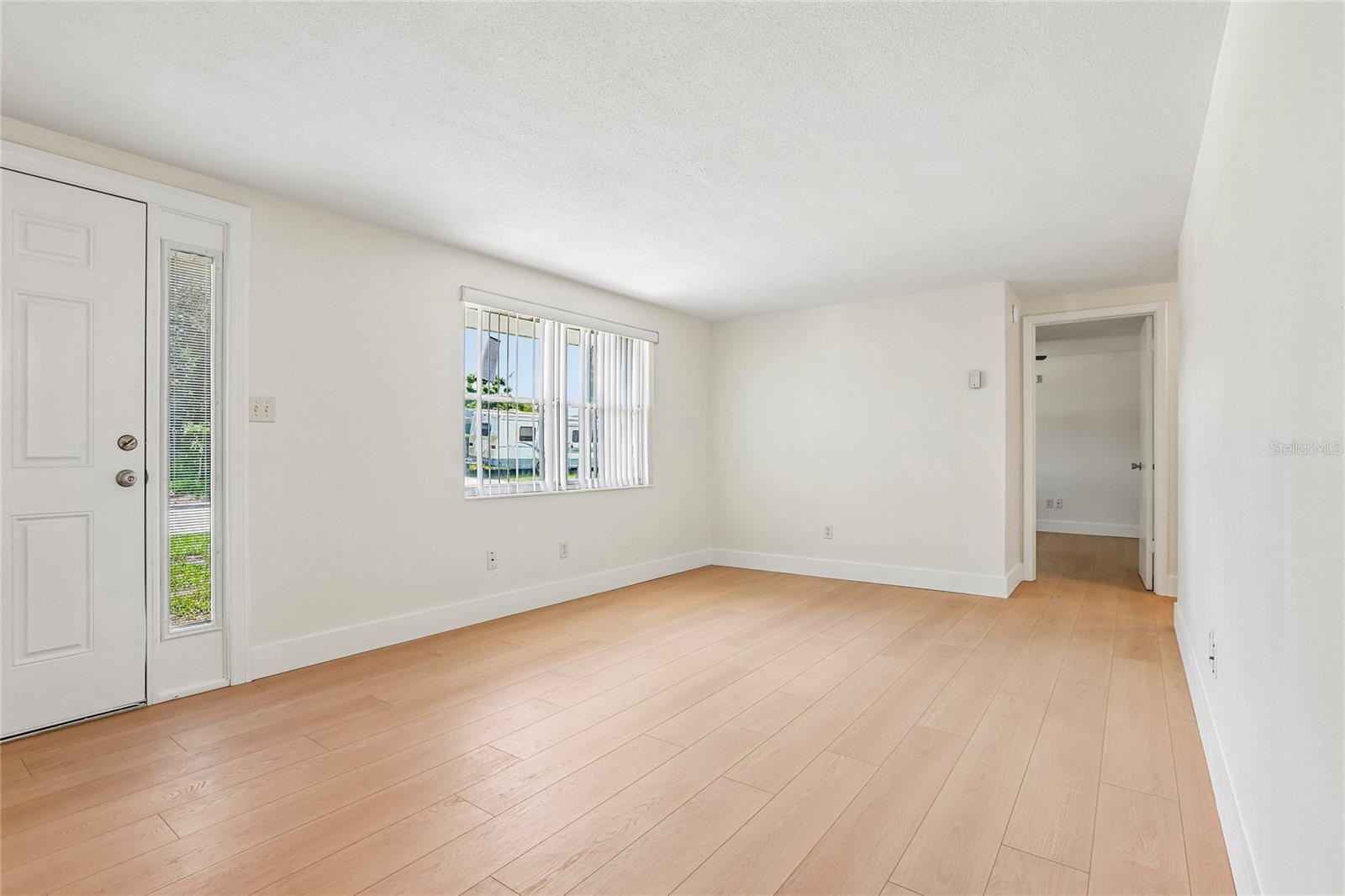 1535 SENTINEL ST — photo 7