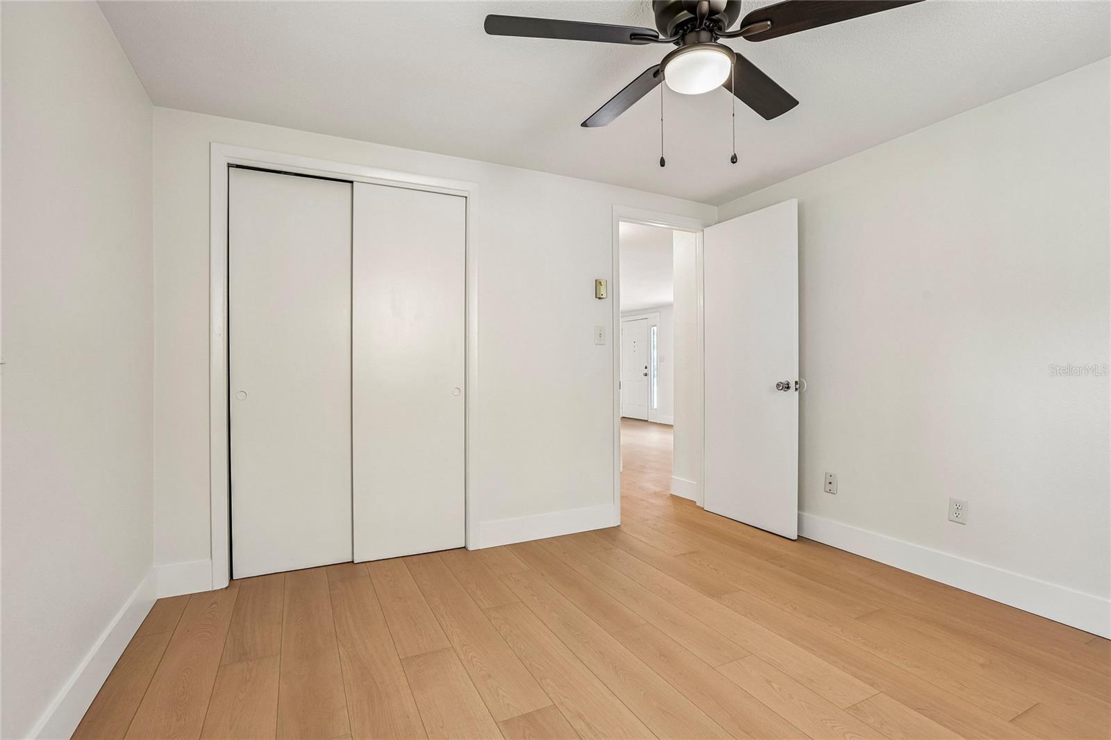 1535 SENTINEL ST — photo 21