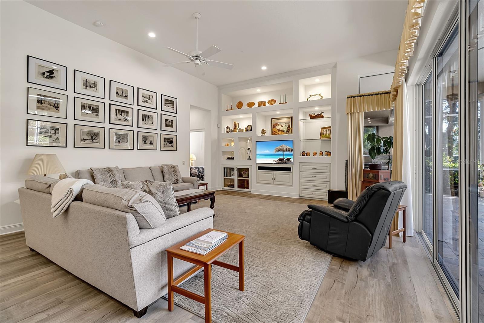 362 MACEWEN DR — photo 13