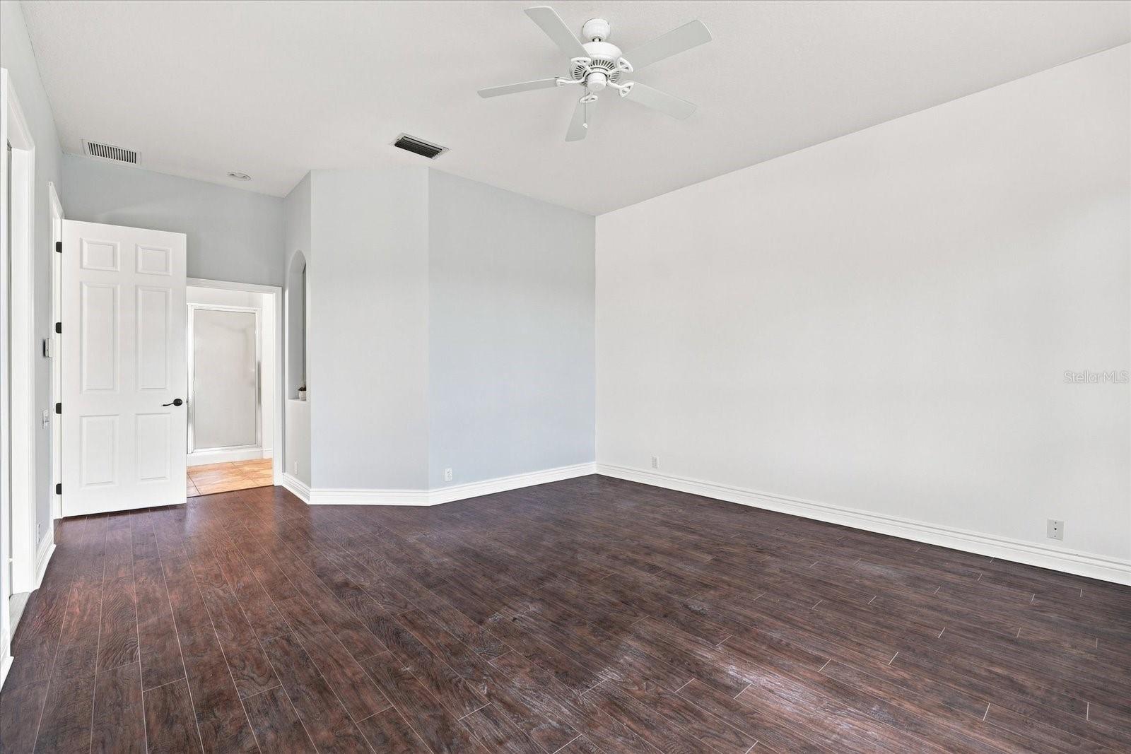 10209 SILVERADO CIR — photo 27