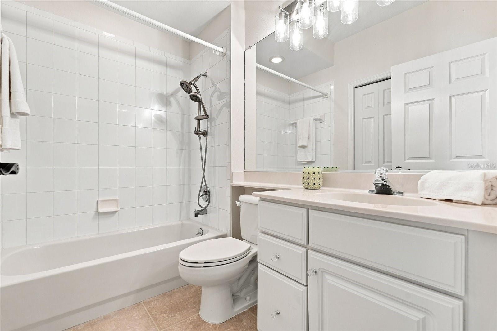 10209 SILVERADO CIR — photo 33