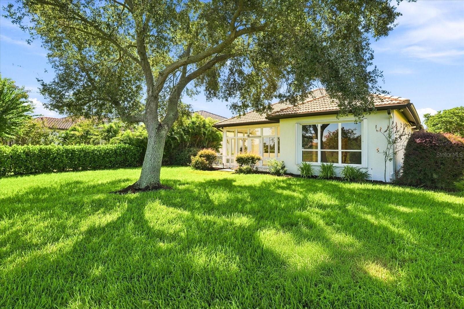 10209 SILVERADO CIR — photo 43