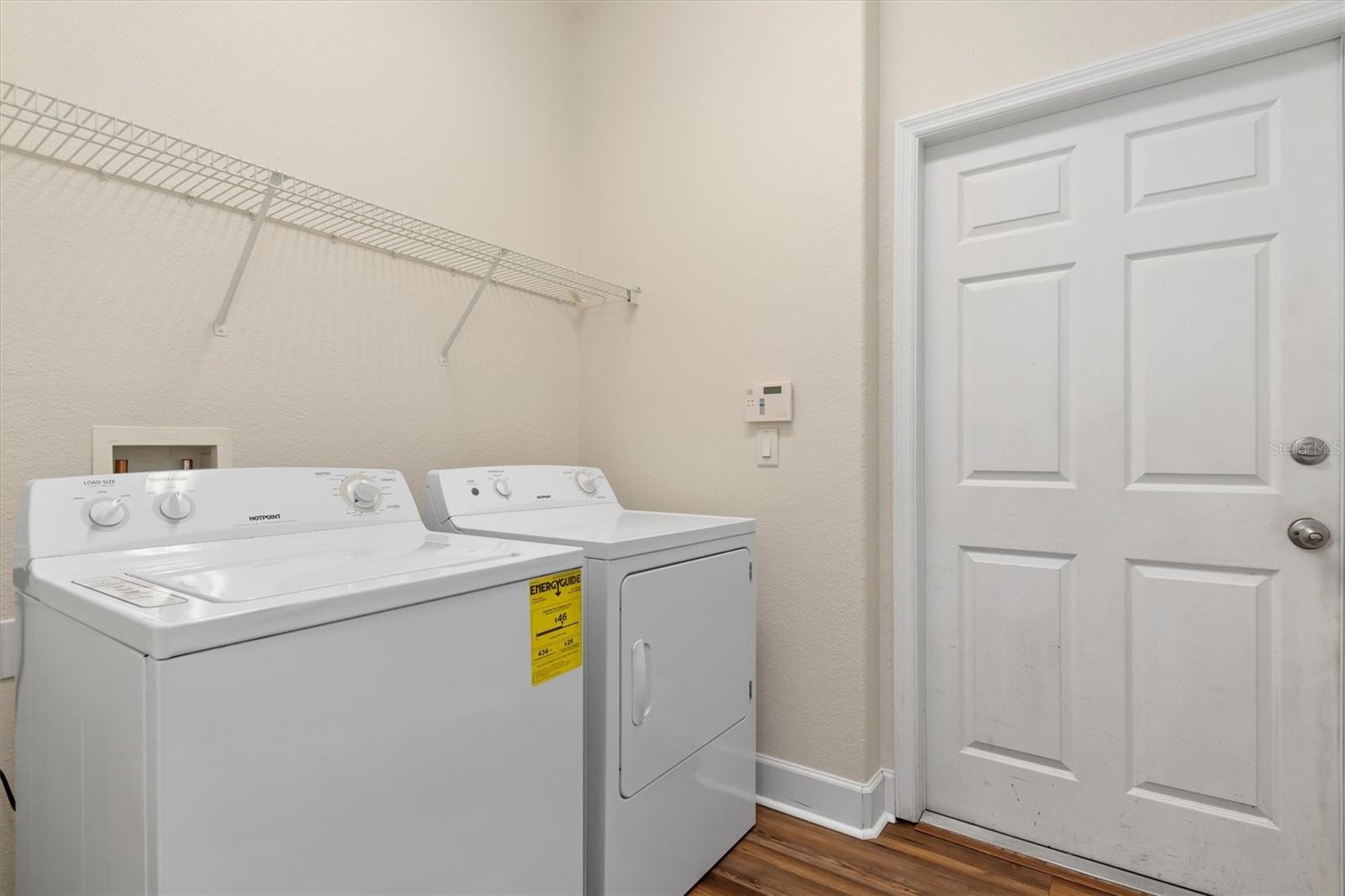 4131 MAGENTA AVE — photo 23