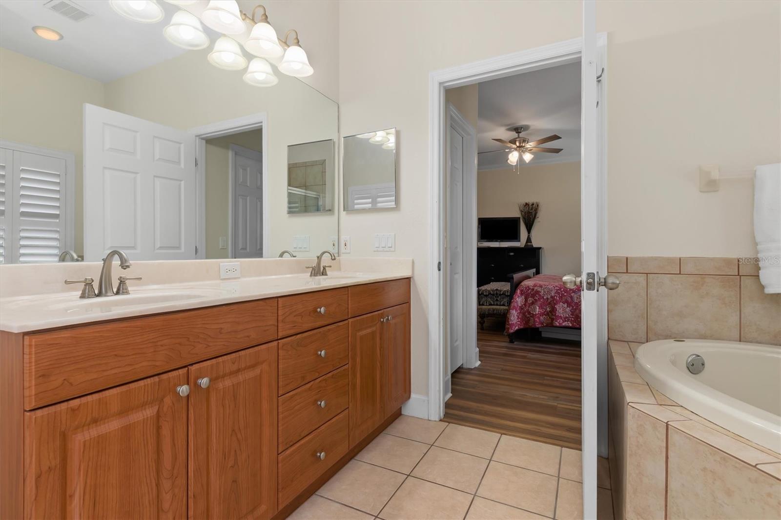 4131 MAGENTA AVE — photo 18