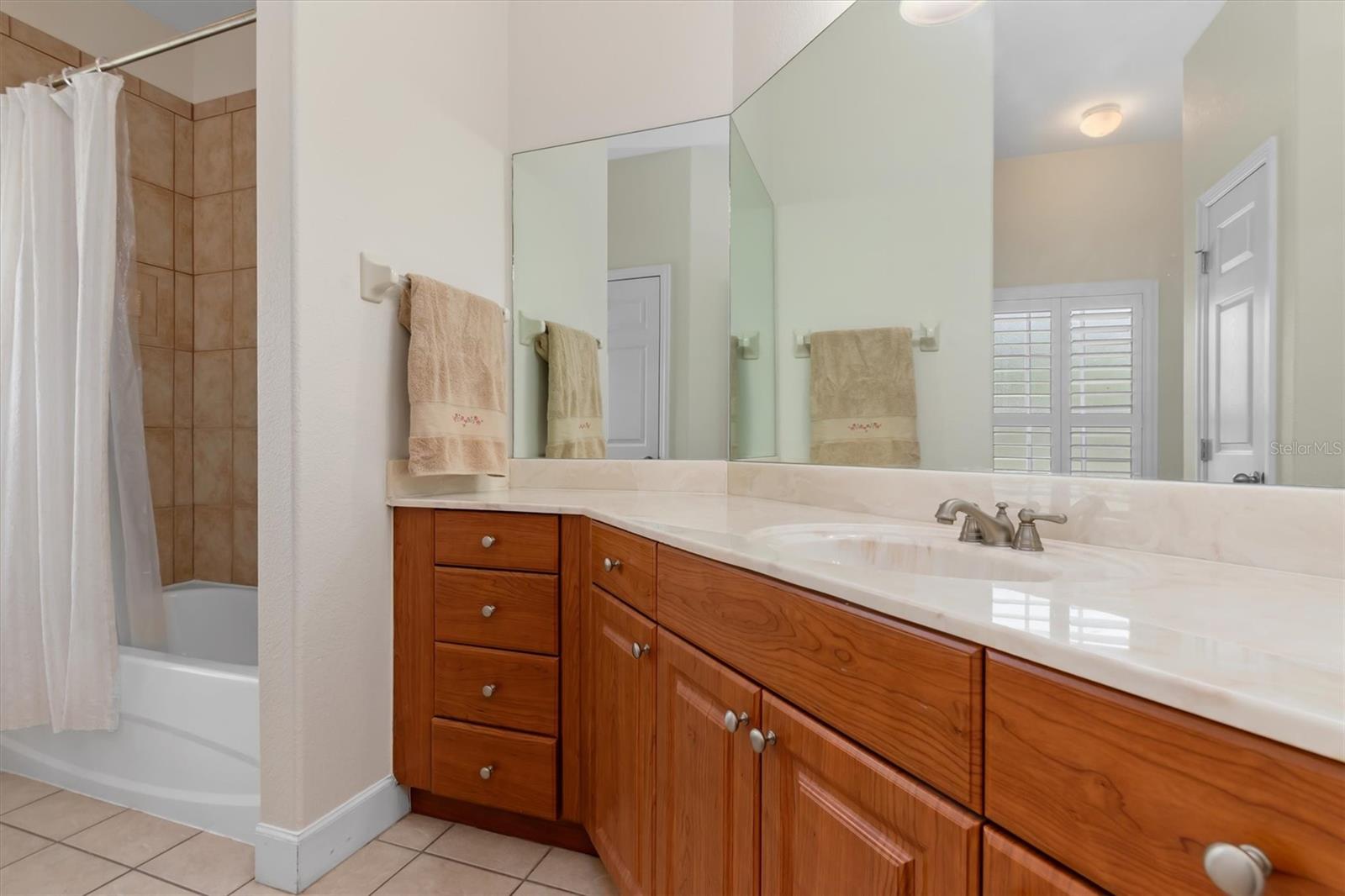 4131 MAGENTA AVE — photo 20