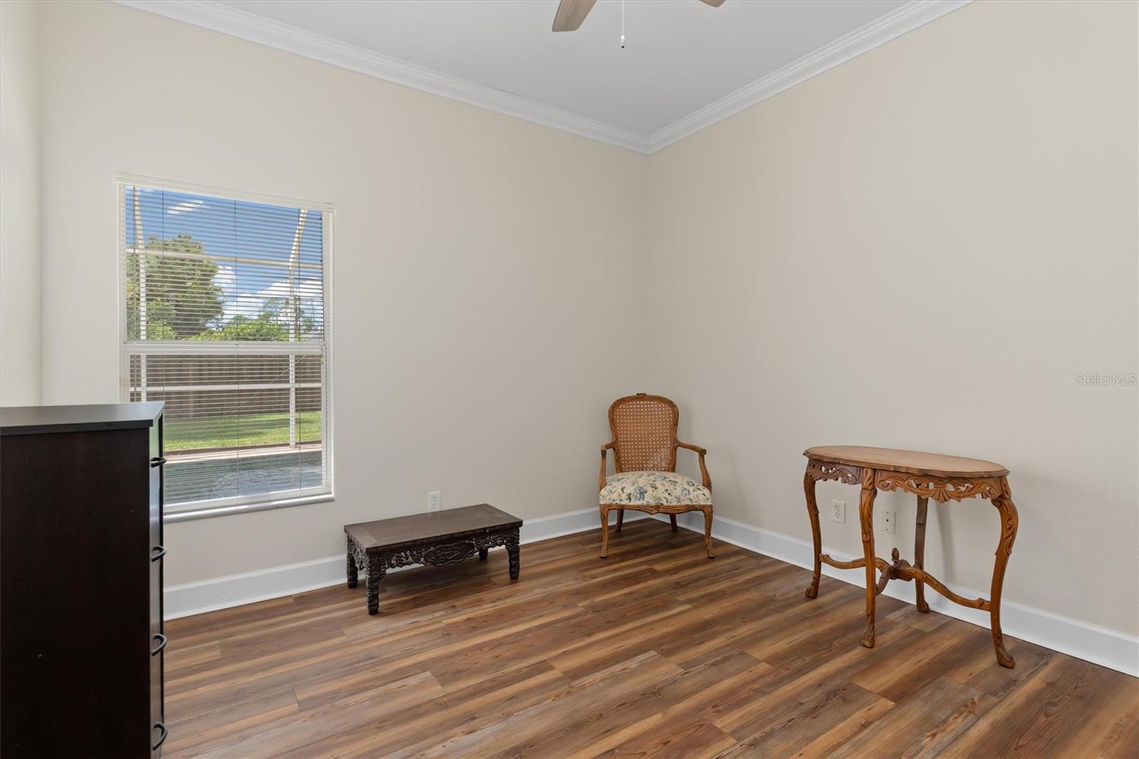 4131 MAGENTA AVE — photo 22