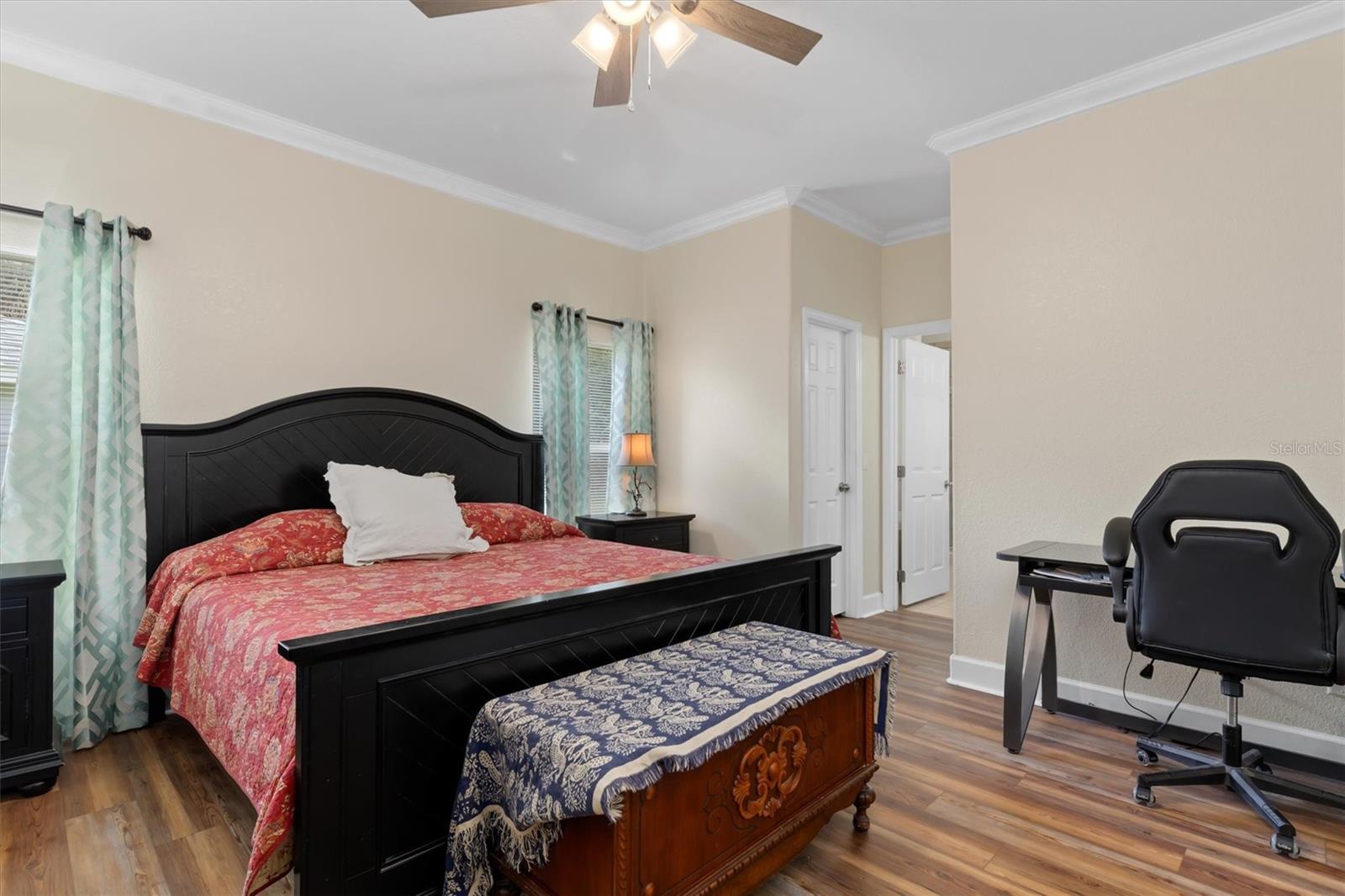 4131 MAGENTA AVE — photo 14