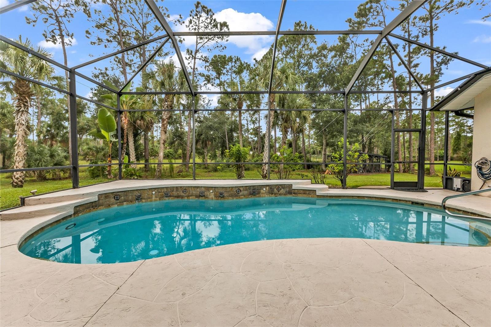 3605 TROPICAIRE BLVD — photo 65