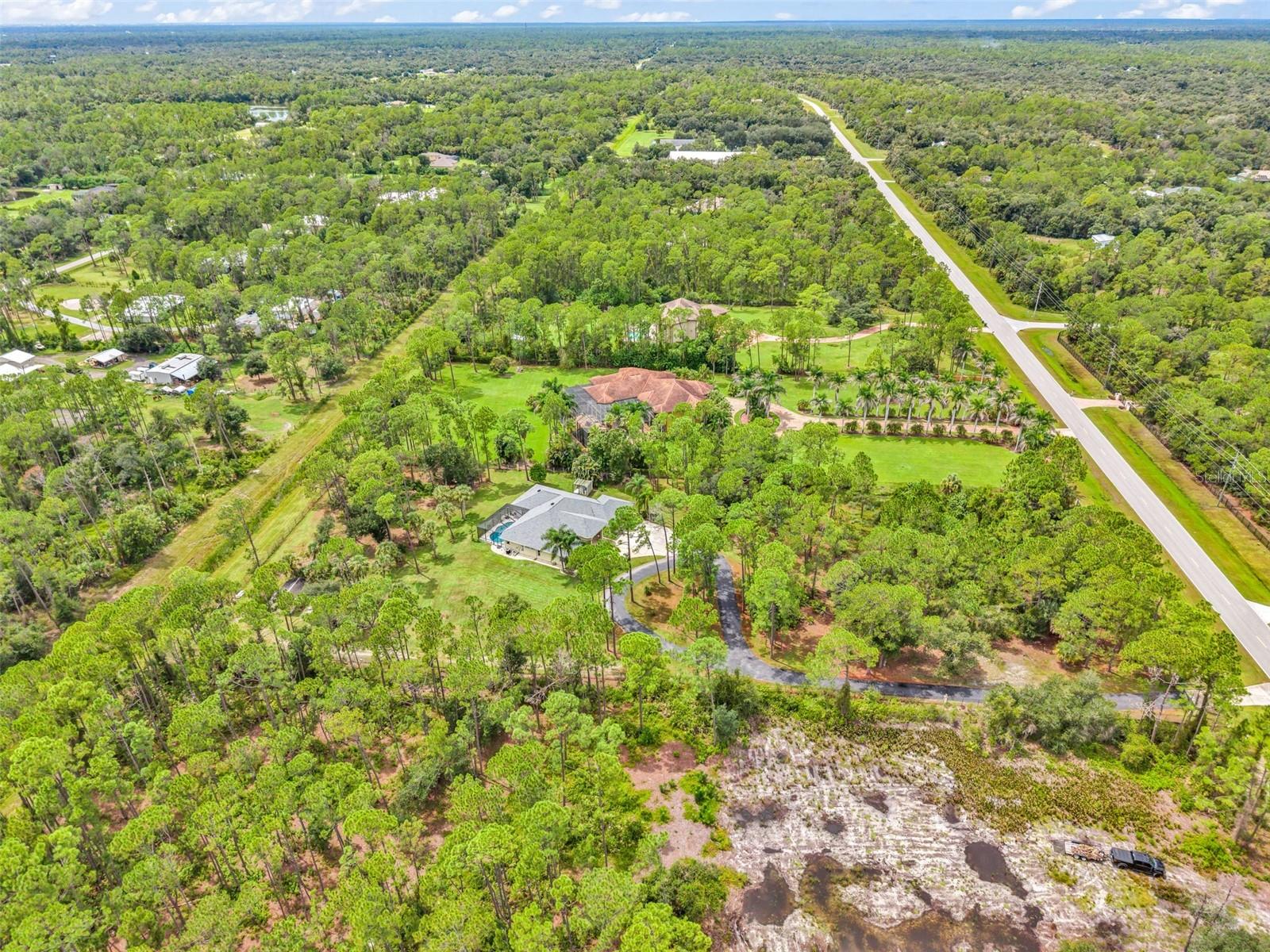 3605 TROPICAIRE BLVD — photo 74