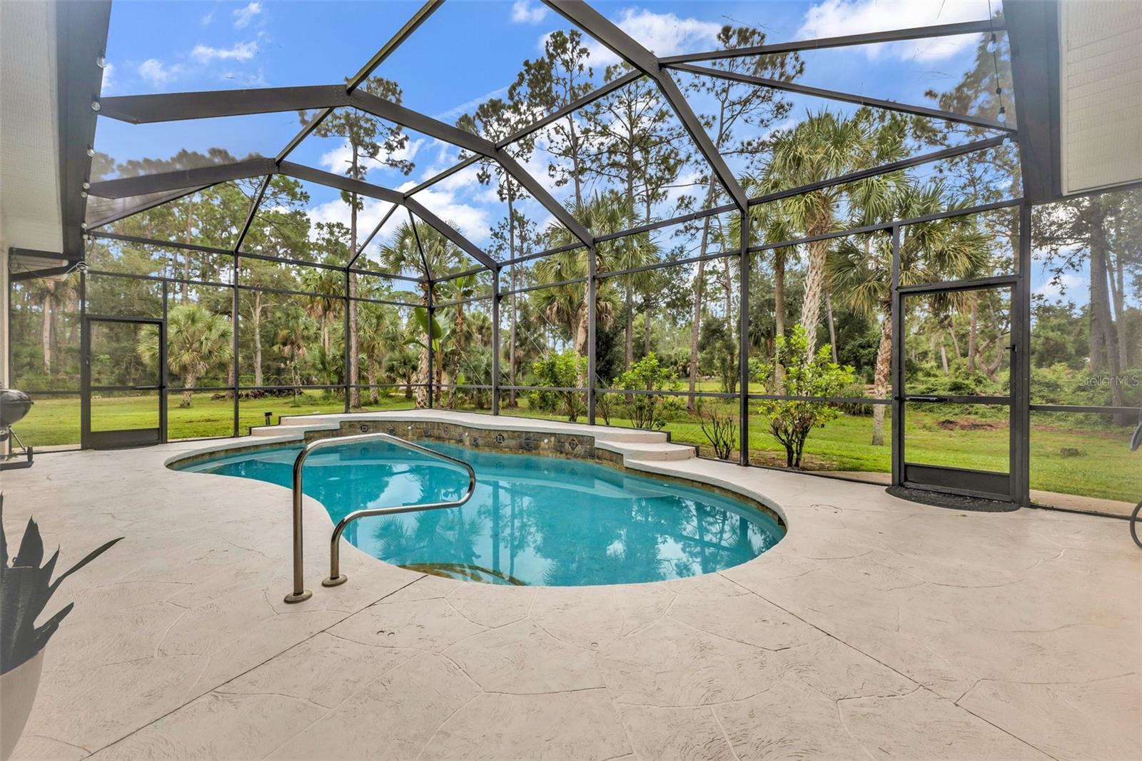 3605 TROPICAIRE BLVD — photo 67