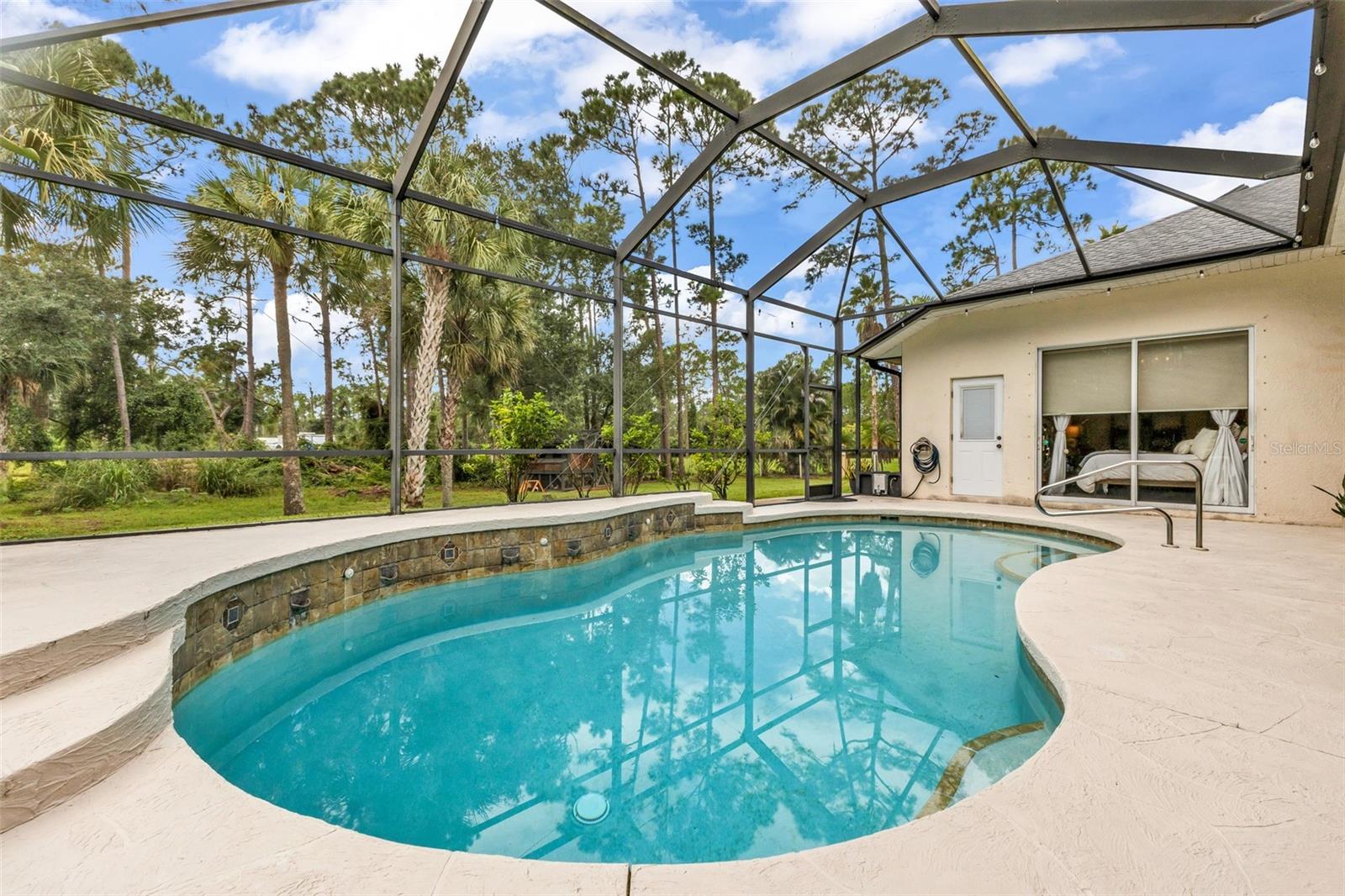 3605 TROPICAIRE BLVD — photo 66