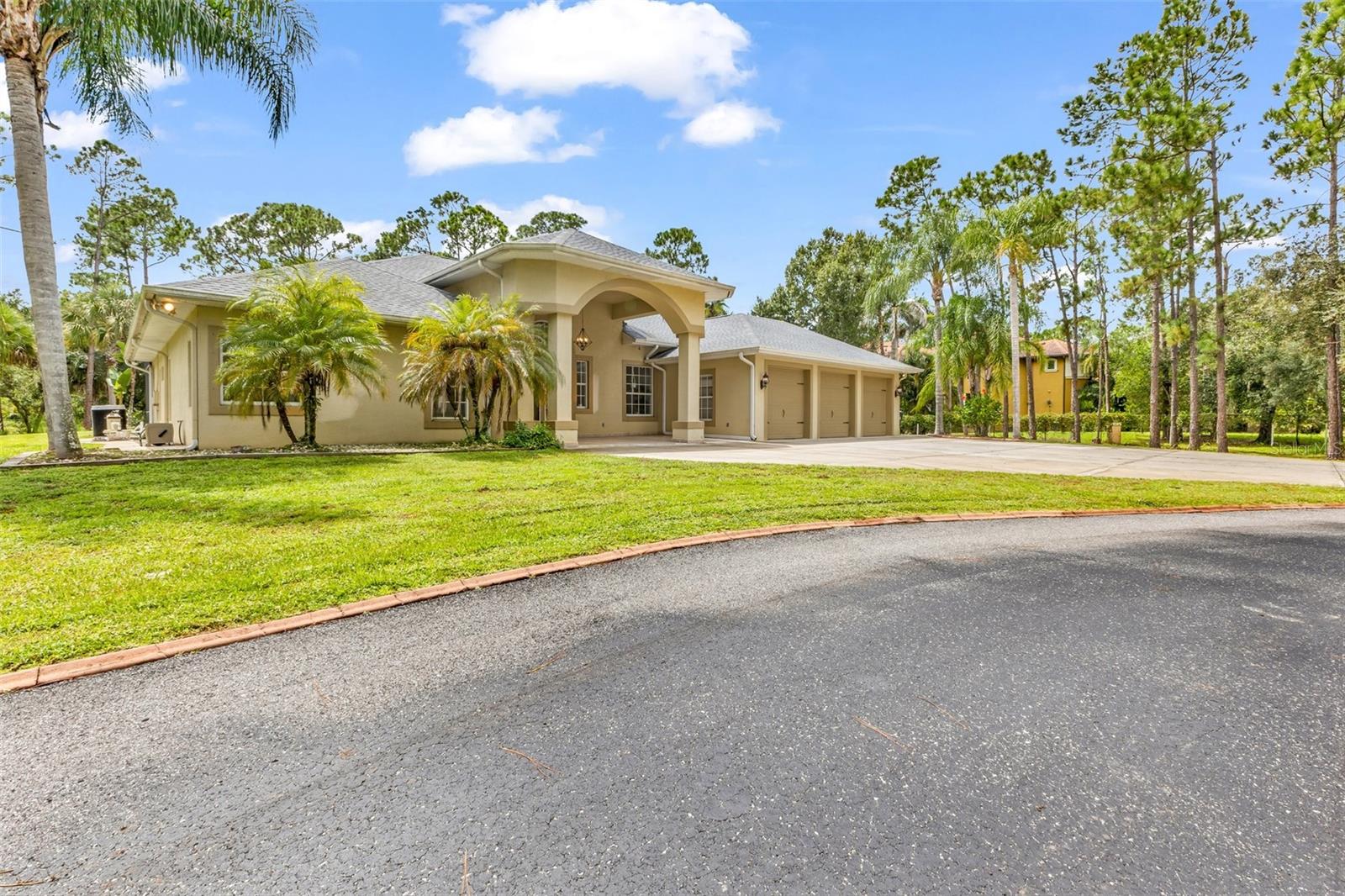 3605 TROPICAIRE BLVD — photo 80