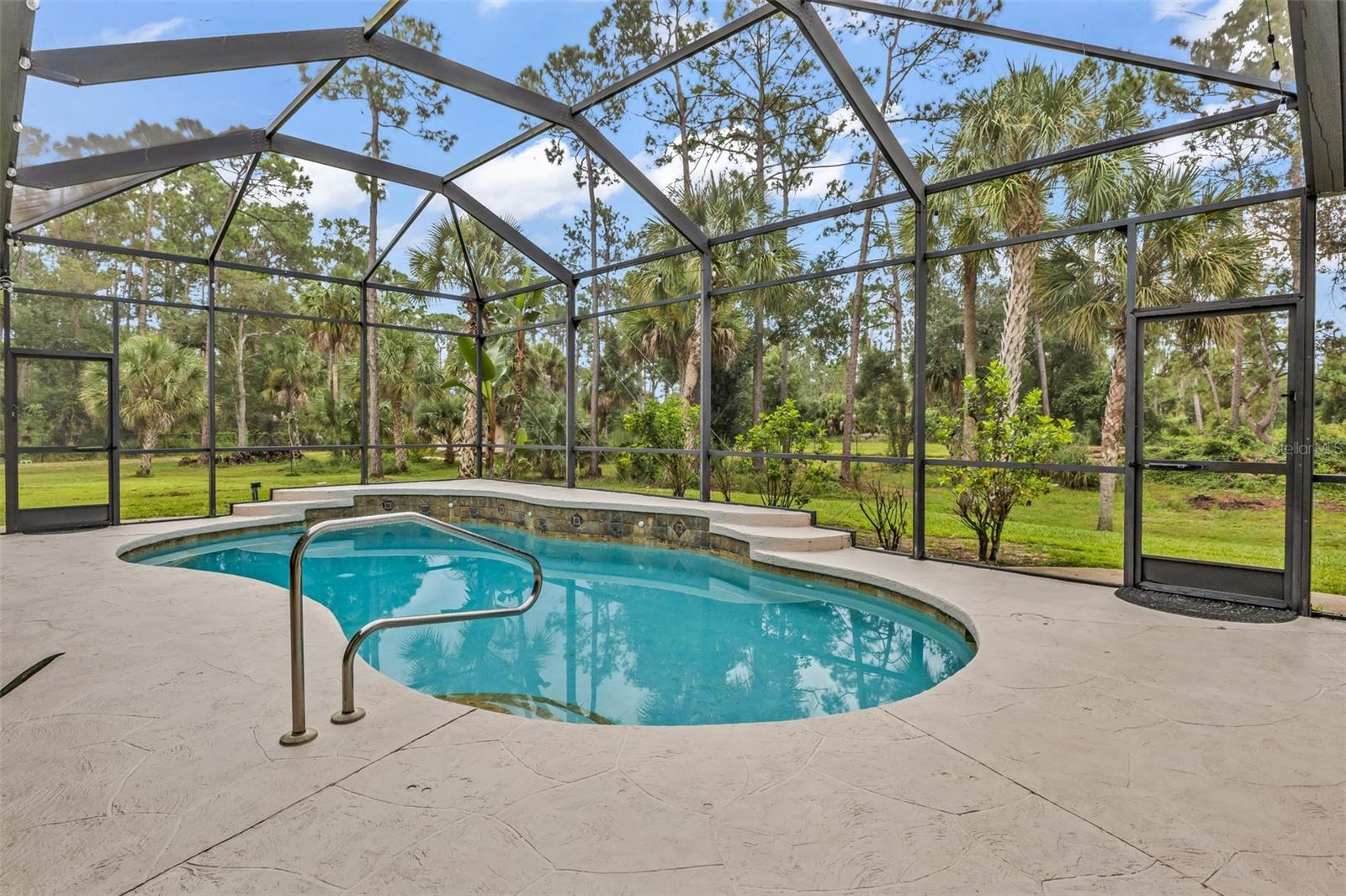 3605 TROPICAIRE BLVD — photo 69
