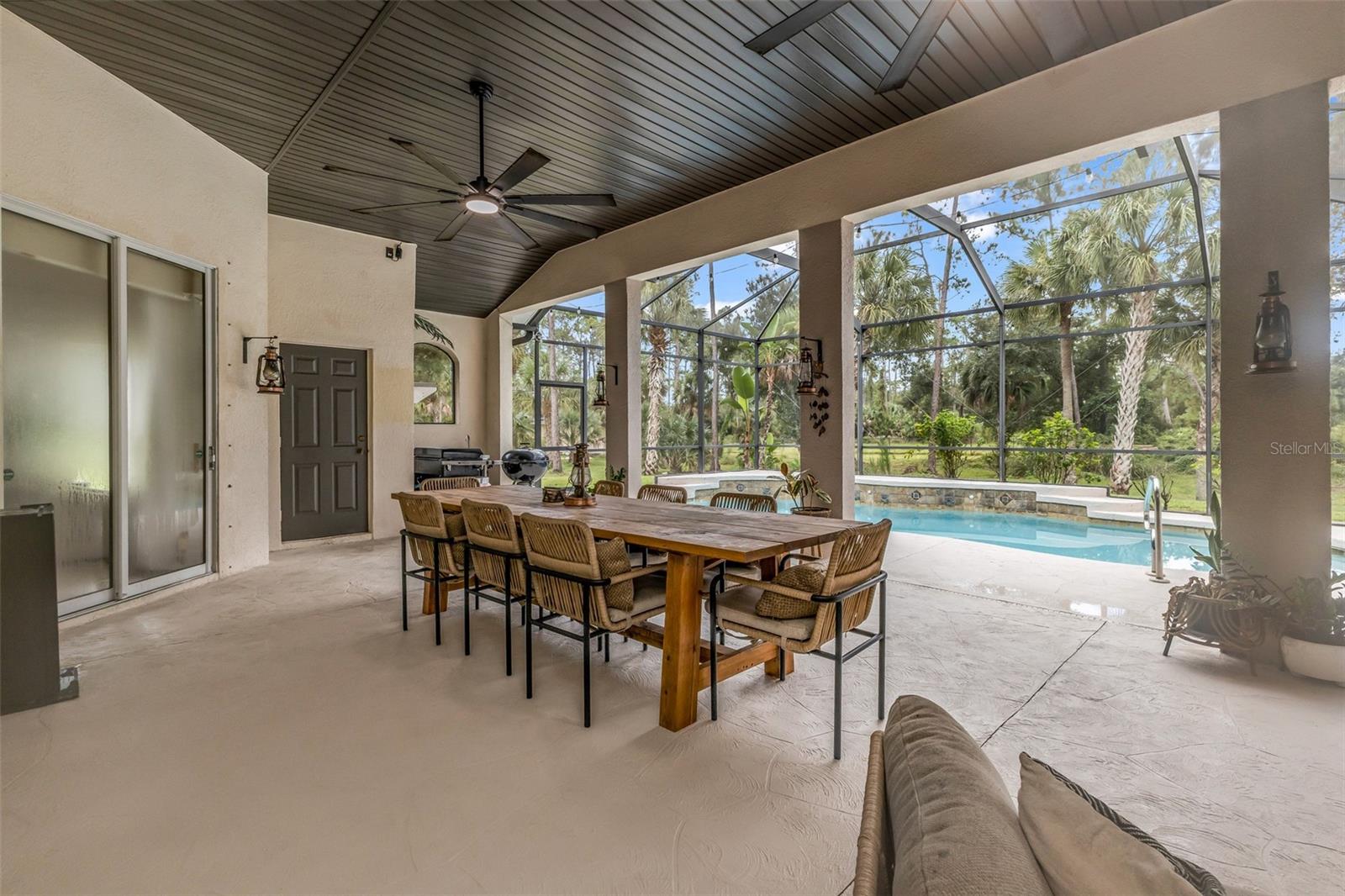 3605 TROPICAIRE BLVD — photo 6