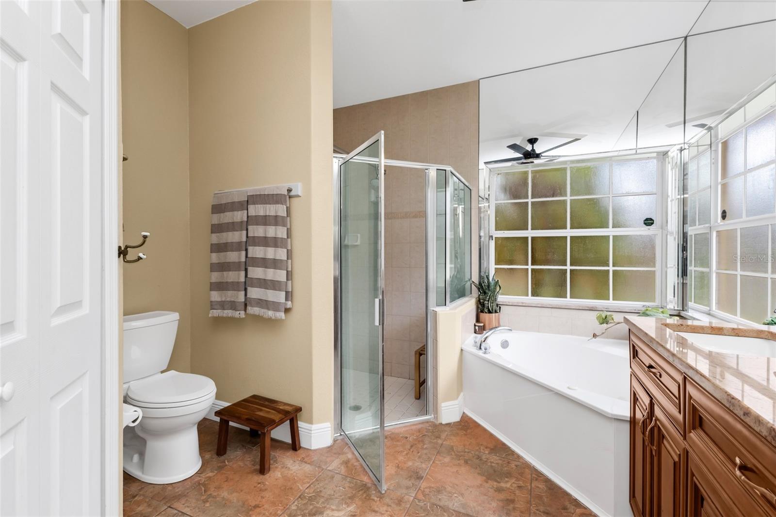 3605 TROPICAIRE BLVD — photo 23