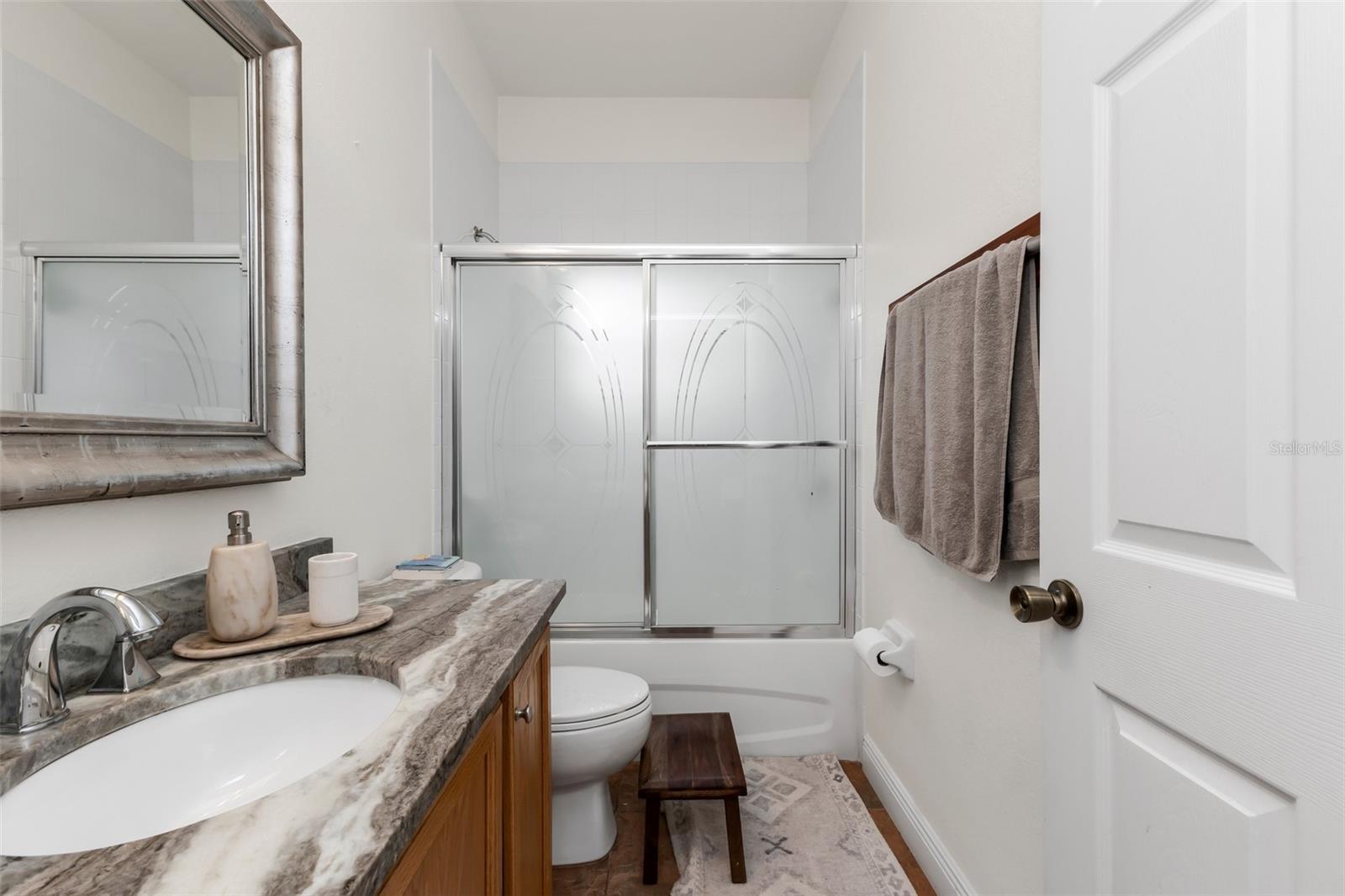 3605 TROPICAIRE BLVD — photo 54