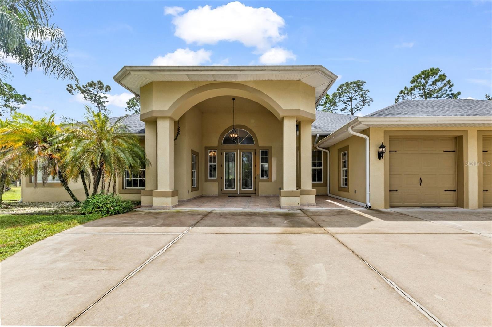3605 TROPICAIRE BLVD — photo 8