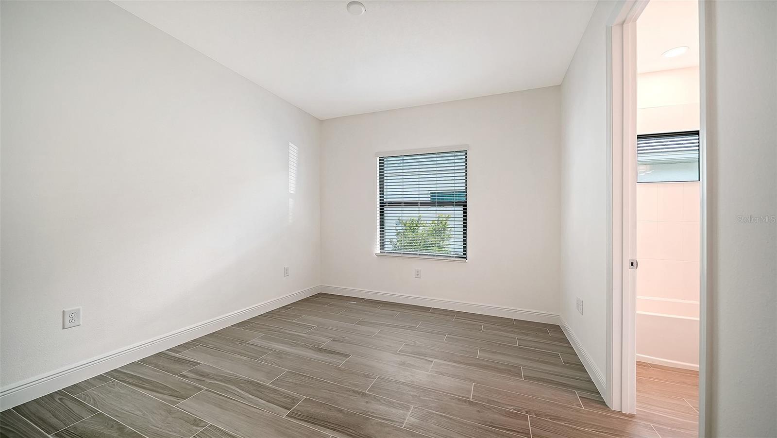 2440 STAR APPLE WAY — photo 31