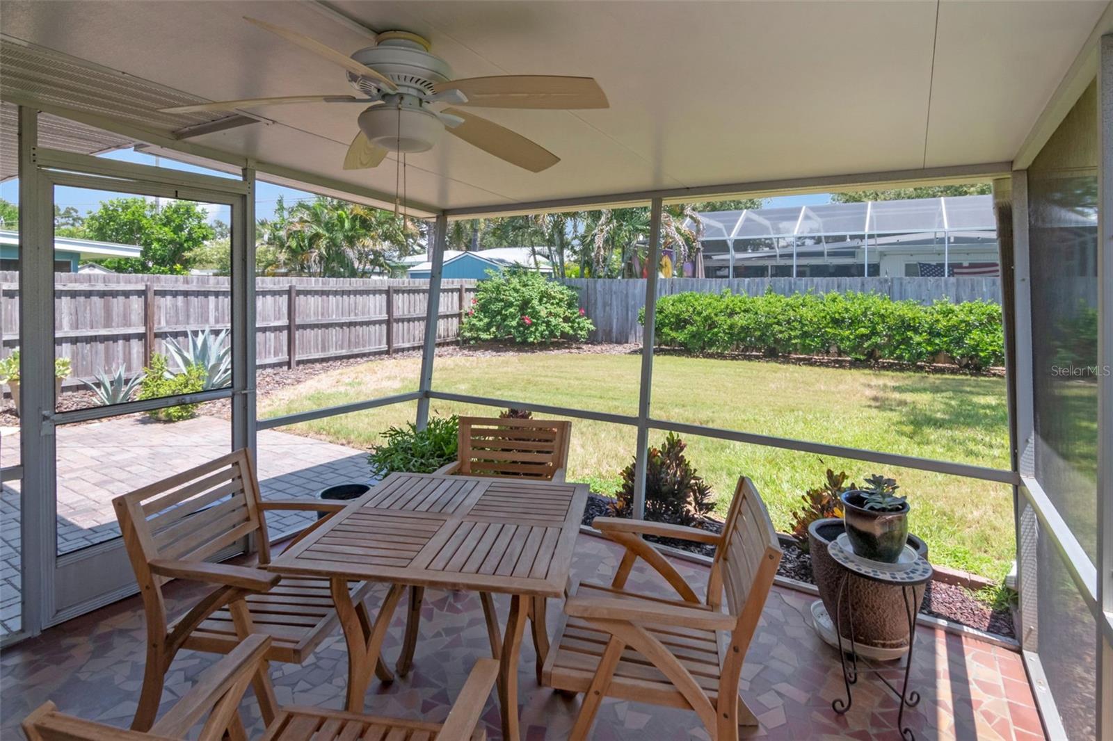 1851 LOMBARDY DR — photo 25