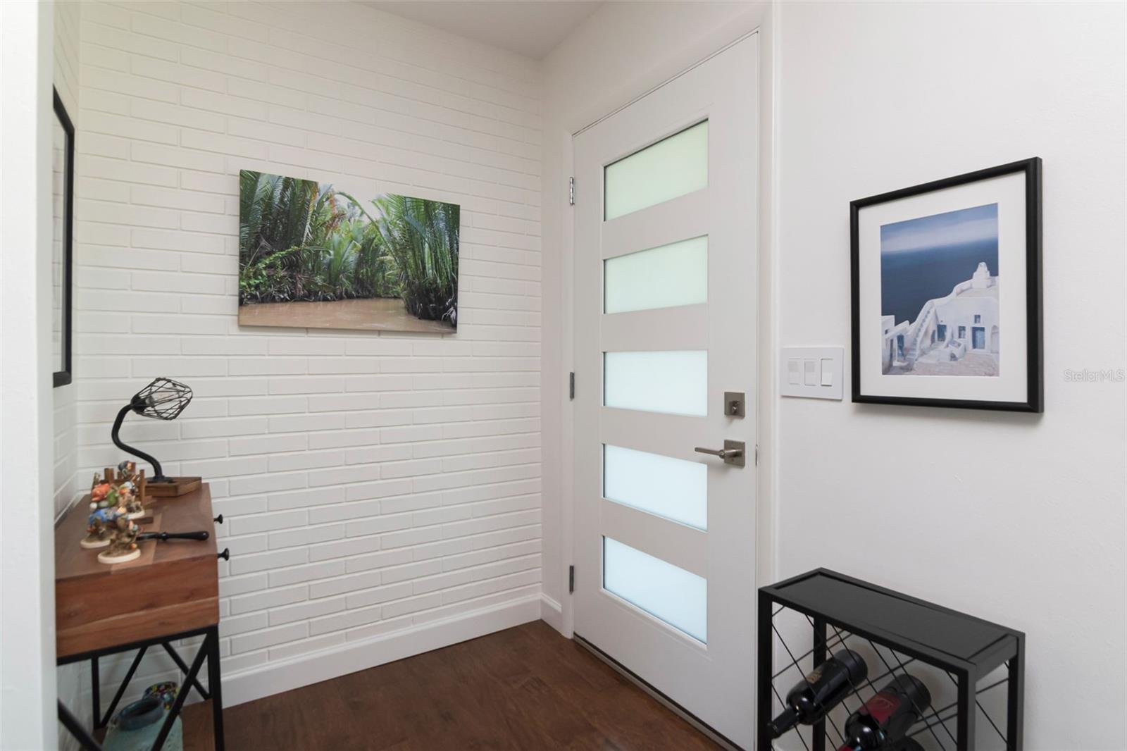1851 LOMBARDY DR — photo 3