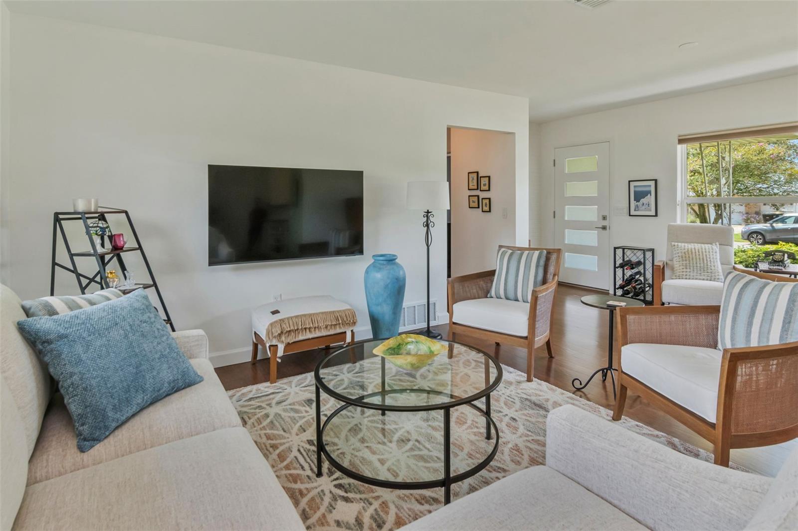 1851 LOMBARDY DR — photo 7