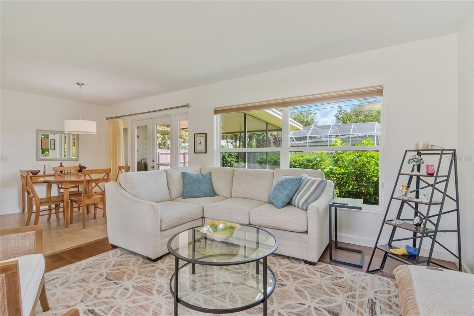 1851 LOMBARDY DR — photo 10