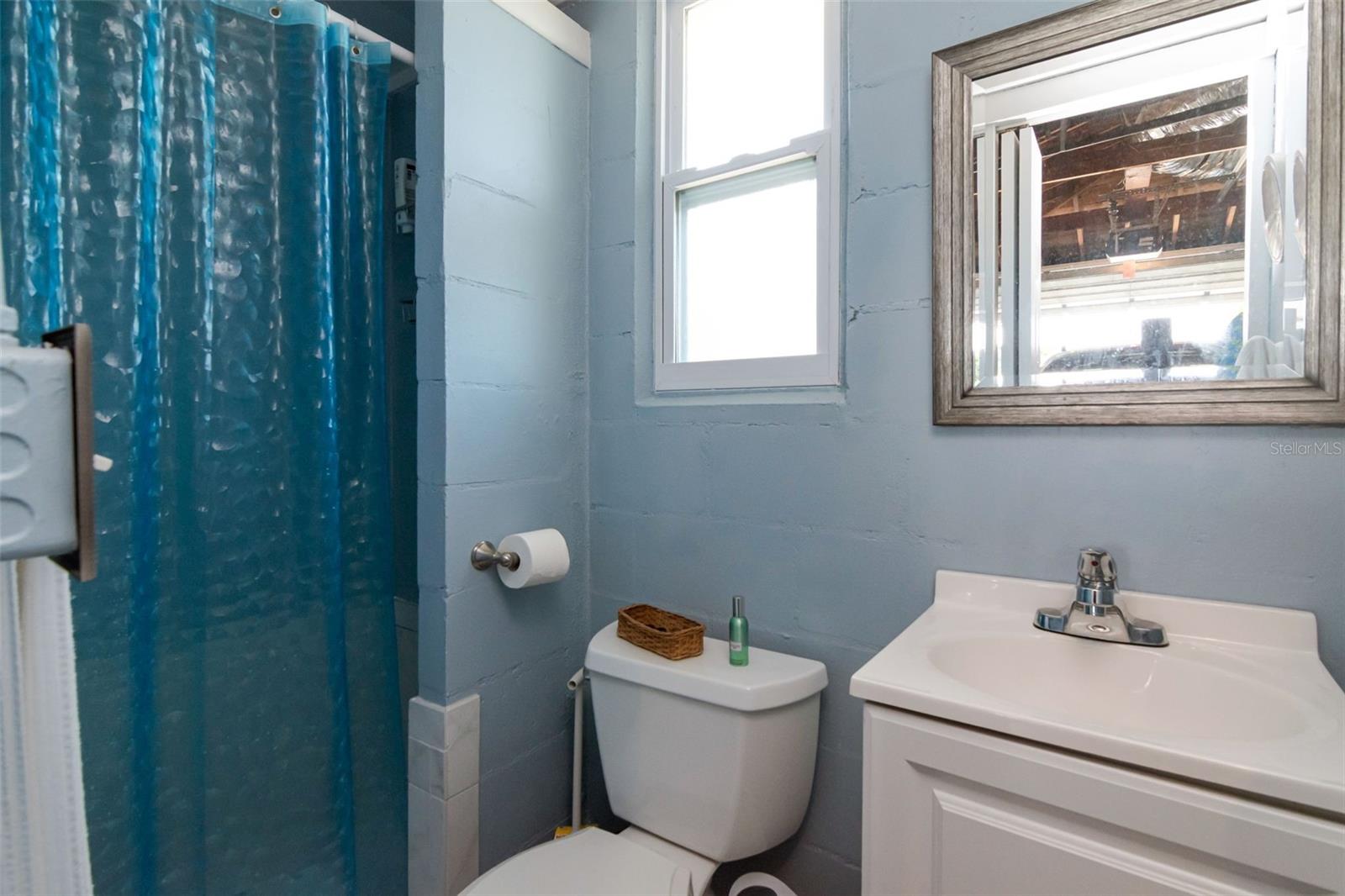 1851 LOMBARDY DR — photo 24