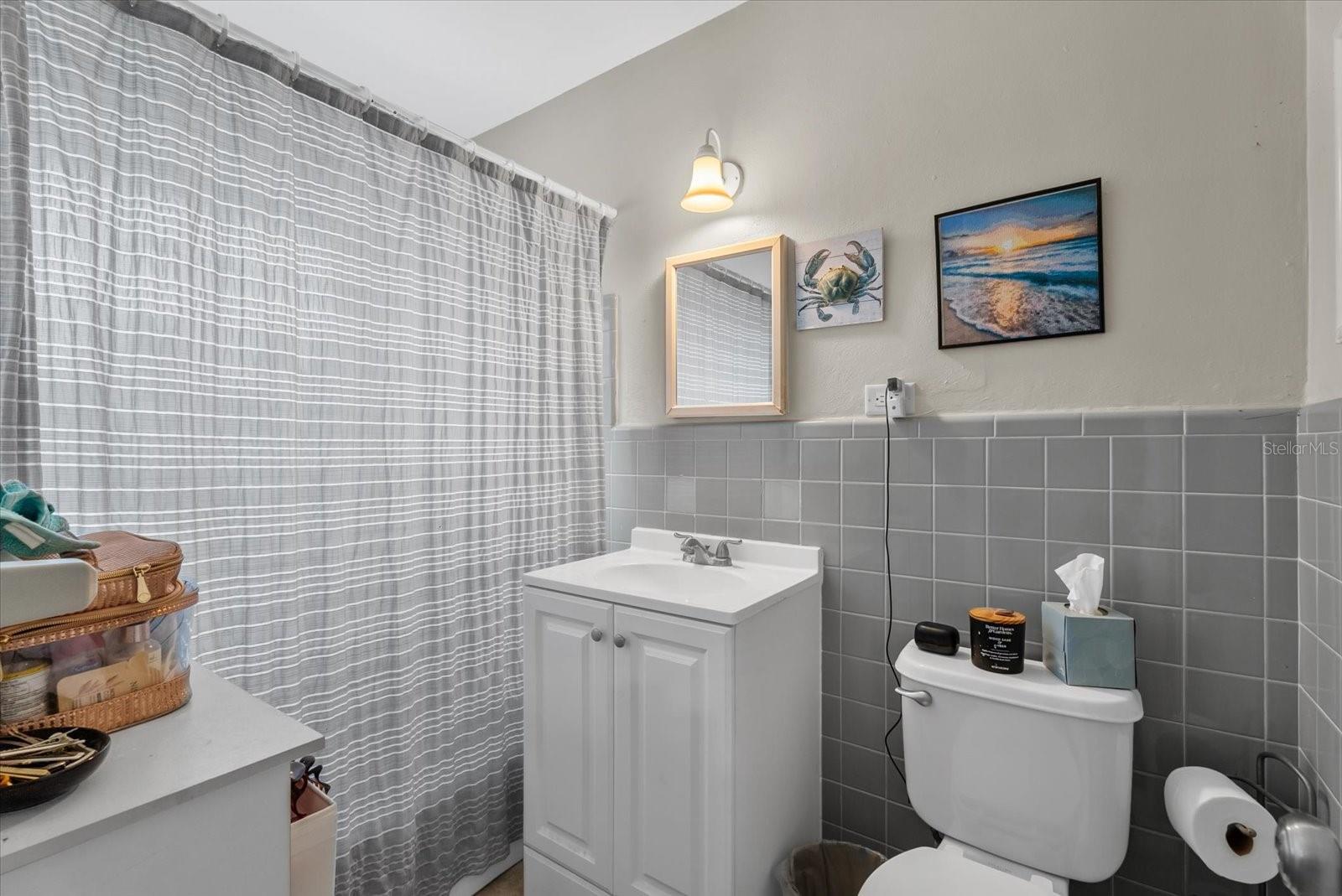 8392 MAUREEN AVE — photo 15