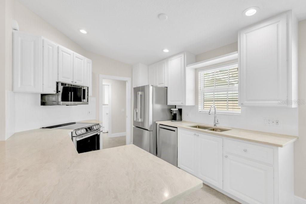 5868 HELICON PL — photo 4