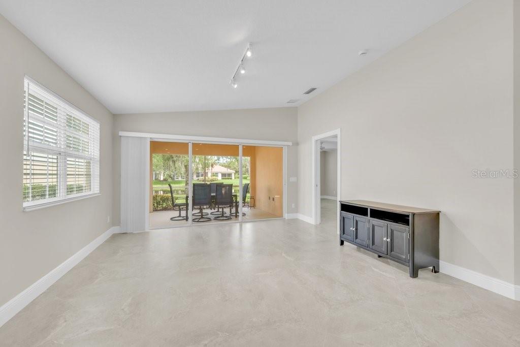 5868 HELICON PL — photo 9