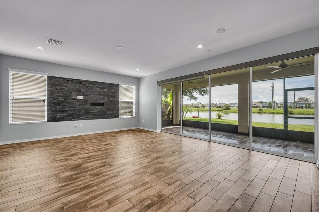 7225 BLUE BEECH DR — photo 18