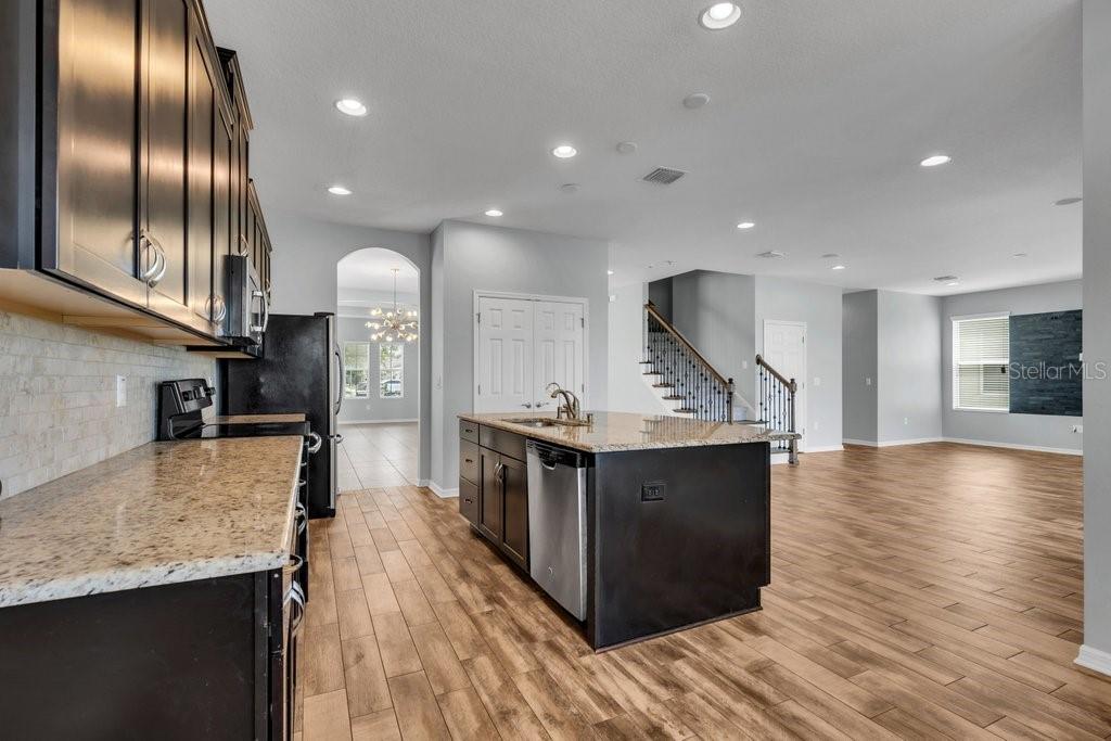 7225 BLUE BEECH DR — photo 22
