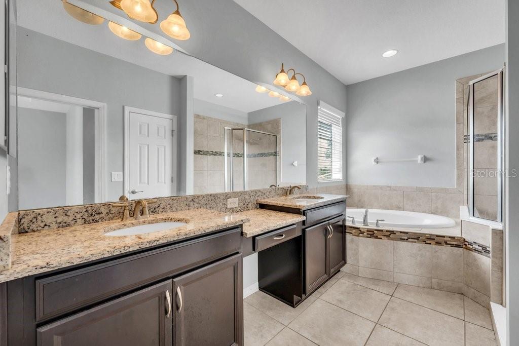 7225 BLUE BEECH DR — photo 30