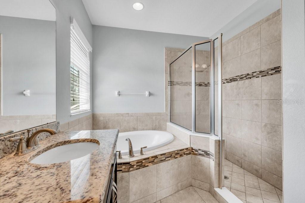 7225 BLUE BEECH DR — photo 31